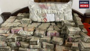 CISF Recovers Rs 68 Lakh Cash From Two Passengers At Delhi Airport