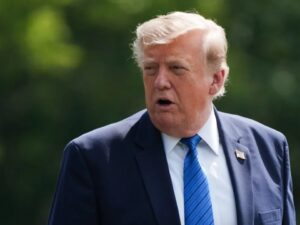 US Urges Its Citizens To Leave Middle East, ‘Major Attack’ Expected On Iran