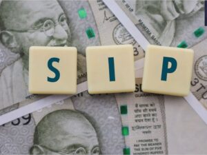 Invest In SIP And Become A Lakhpati: Check The 10-Year Calculation.