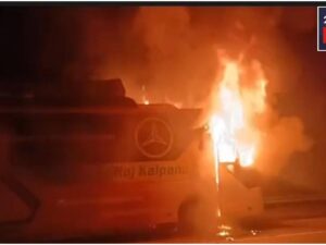 Sleeper Bus Catches Fire On Yamuna Expressway In Greater Noida, 9 Passengers Dead In Tragic Incident