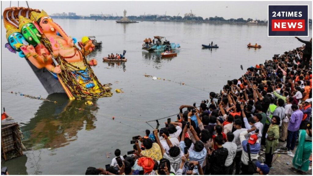 Major Accident During Ganesh Immersion In Telangana, 13 People Dead