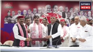 Akhilesh Yadav Deals A Blow To BSP, Mayank Dwivedi Joins SP