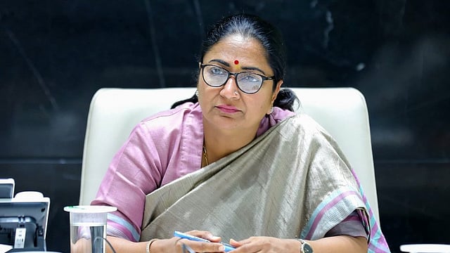 Women and transgender people in Delhi will get Pink Electric Autos, 1,300 e-autos under the Durga Scheme.