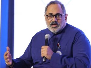 Congress protests in Bengaluru against Rajeev Chandrasekhar’s remarks on Rahul Gandhi; targets BJP