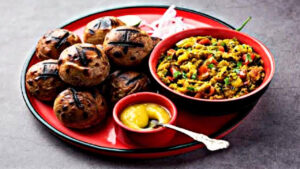 Now make Bihar’s famous Litti Chokha in a pressure cooker, note the recipe!