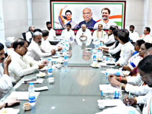 Mallikarjun Kharge has called a meeting of opposition MPs at Connaught Place