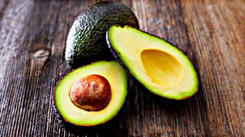 What benefits does avocado provide to the skin? Learn more and eat it