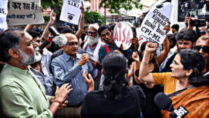Opposition MPs’ protests intensify, demands for Gyanesh Kumar’s resignation intensify; India alliance to make major decision on October 7th!