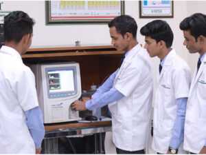 Railway recruitment: Apply for paramedical staff! October 14th is the last date, so hurry up and apply