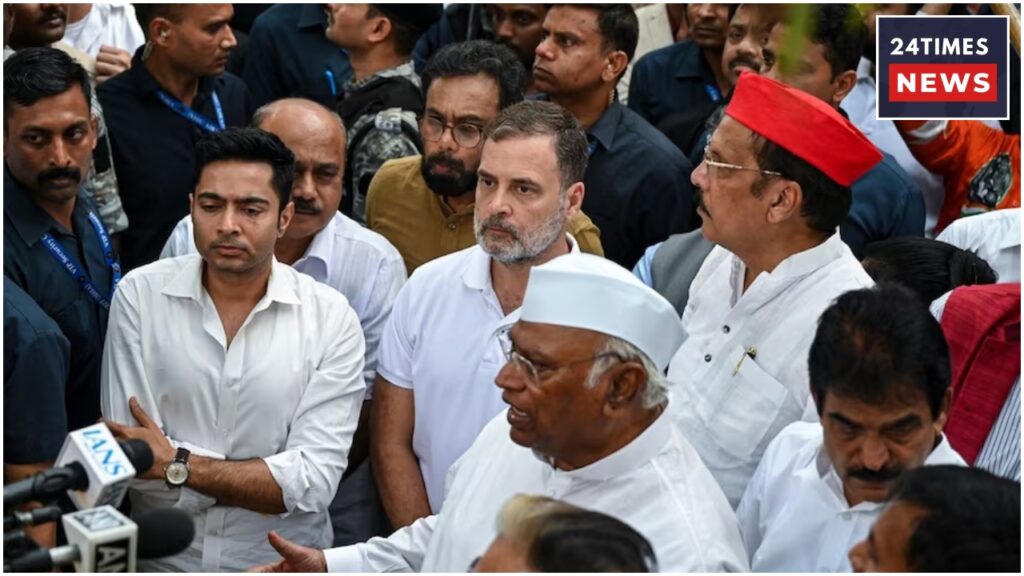 Delhi Protest 4 Opposition Up In Arms Against Gyanesh Kumar, Rahul Gandhi Boards Bus