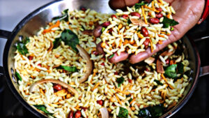Make crispy puffed rice like the ones available in the market, note down the recipe quickly!