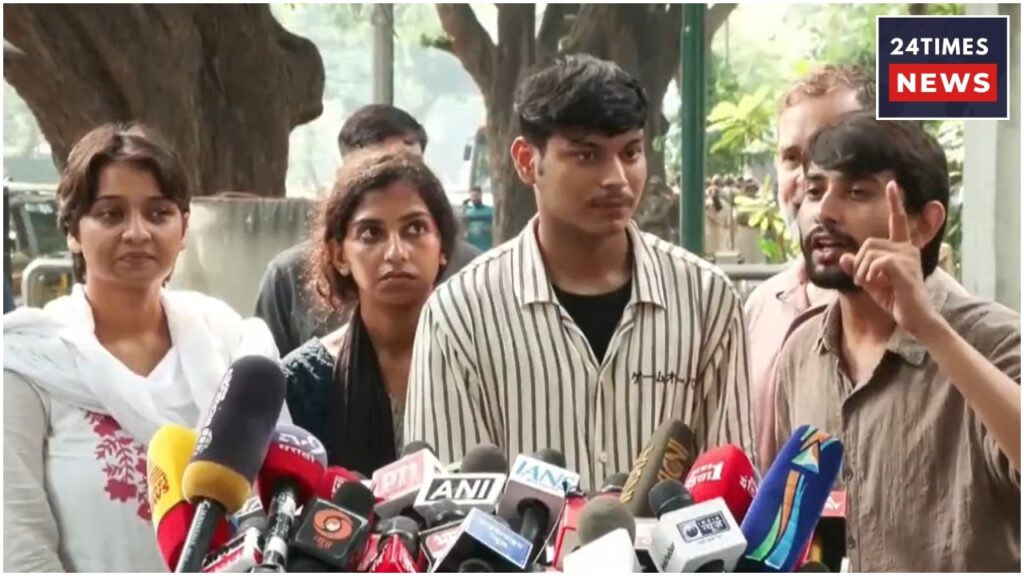 Protesting Students Who Came With Rahul Level Serious Allegations Against Police