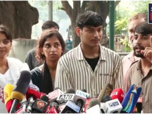 Protesting Students Who Came With Rahul Level Serious Allegations Against Police