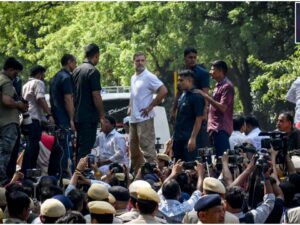 Rahul Gandhi Adamant On Meeting Gyanesh Kumar, Heavy Police Force Deployed At Akashvani Bhawan